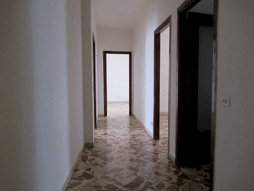 Four-room apartment Via Palermo, Monreale - photo 2