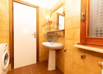 Bilocale Roma (zona Colli Albani) - foto 10