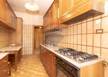 Bilocale Roma (zona Colli Albani) - foto 13