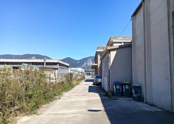 Locale Commerciale Via Vanzetti, Terni - foto 2