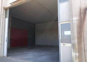 Locale Commerciale Via Vanzetti, Terni - foto 4