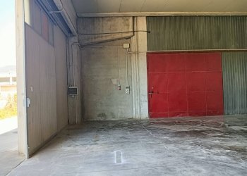 Locale Commerciale Via Vanzetti, Terni - foto 18