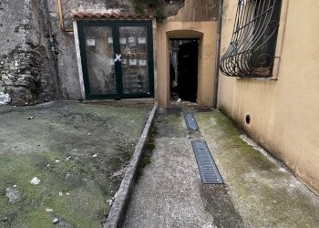 Bilocale Via San Francesco Di Paola, Salerno - foto 2