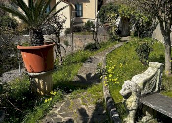 Bilocale Via San Francesco Di Paola, Salerno - foto 1