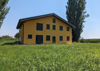 Villa Unifamiliare via Frutteti, Terre del Reno - foto 1