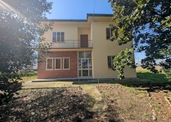 Independent house via Linaroli, Portomaggiore - photo 1