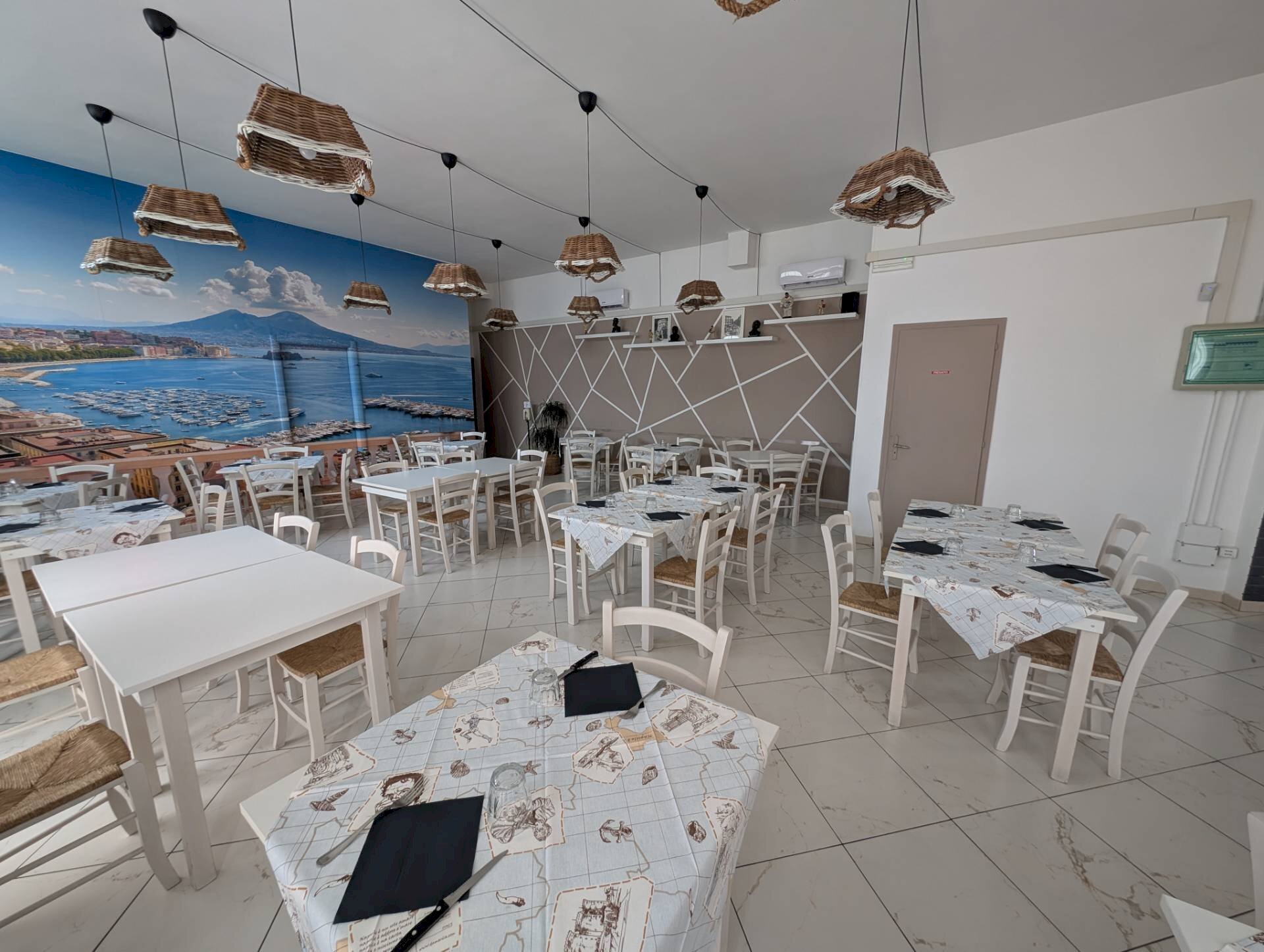 Attività Commerciale via chiesa, Ferrara (zona San Martino) - foto 1