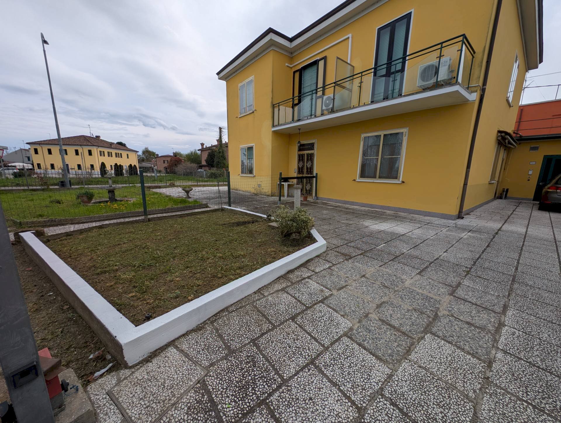 Villa Bifamiliare Via Bologna, Ferrara (zona Via Bologna) - foto 3