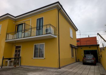 Villa Bifamiliare Via Bologna, Ferrara (zona Via Bologna) - foto 2