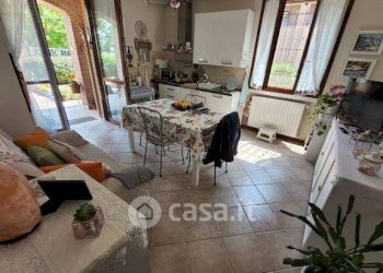 Salone - Three-room apartment via San Geminiano, San Prospero - photo 2