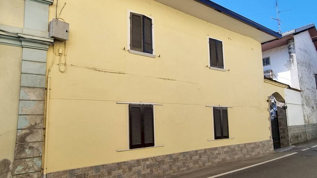 Facciata - Independent house via Giacomo Matteotti, 41, Suno - photo 2