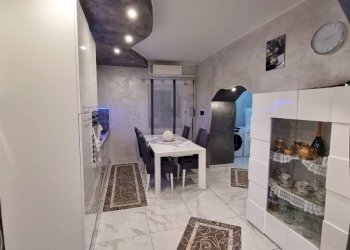 Disimpegno - Casa indipendente via Giacomo Matteotti, 41, Suno - foto 4