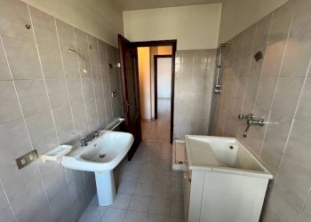 Bagno - Villa via Fratelli Bosco, 4, Carmagnola - foto 22