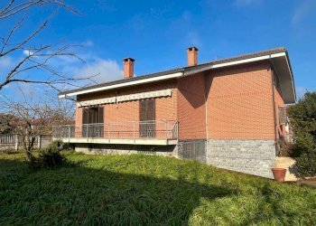 Facciata - Villa via Fratelli Bosco, 4, Carmagnola - foto 28
