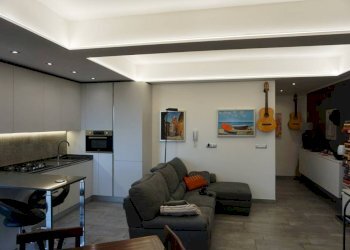 Cucina - Quadrilocale via Gian Battista Monti, 20, Genova (zona Sampierdarena) - foto 13