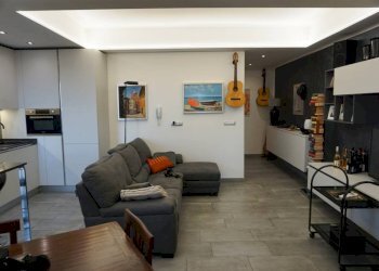 Salone - Quadrilocale via Gian Battista Monti, 20, Genova (zona Sampierdarena) - foto 14