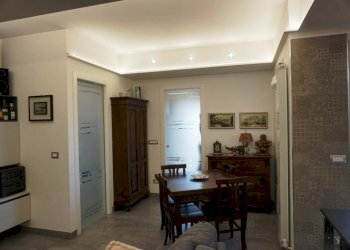 Sala da pranzo - Quadrilocale via Gian Battista Monti, 20, Genova (zona Sampierdarena) - foto 16