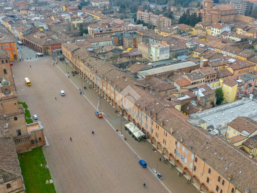 Stable - Palace Piazza martiri, Carpi - photo 3