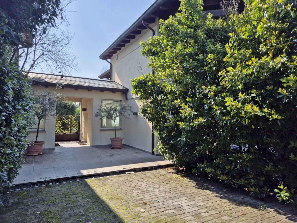 Villa Bologna (zona Colli) - foto 1