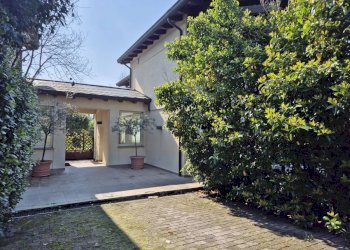 Villa Bologna (zona Colli) - foto 1