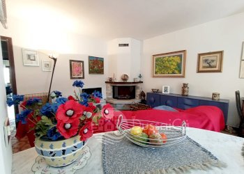 Quadrilocale Via Roma, 69, Isolabona - foto 1