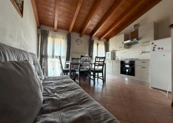 Trilocale Via Cascina Valera, Pessano con Bornago - foto 1