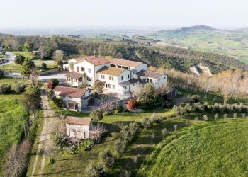 Casa indipendente Strada Palareto Teodorano, Meldola - foto 1