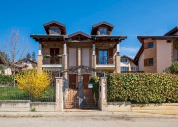 Villa Unifamiliare piazza Unità d'Italia, Pecetto Torinese - foto 1