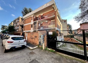 Box Via Diano Marina, Roma (neighborhood Torrevecchia) - photo 11