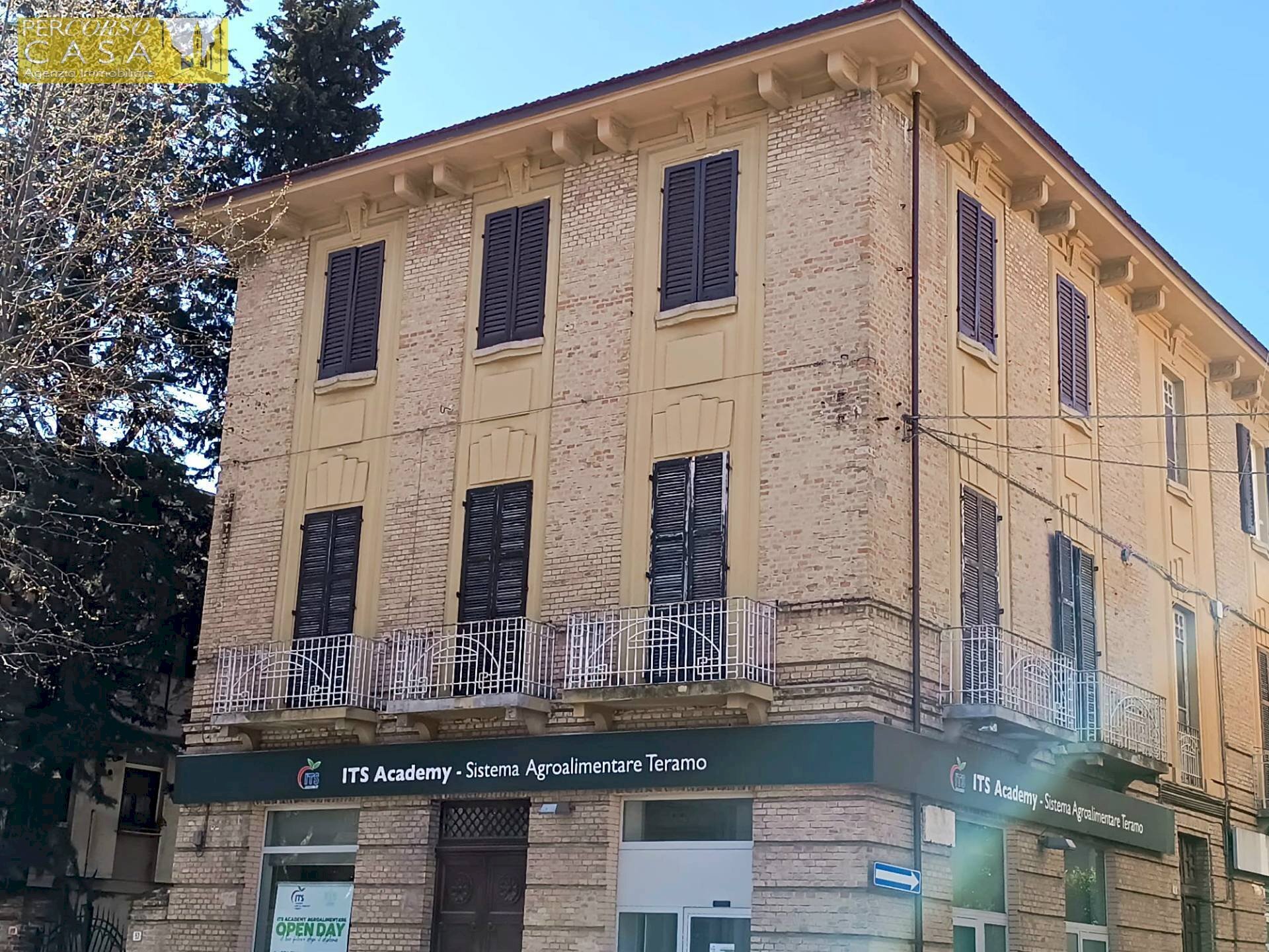 Appartamento VIALE G. BOVIO, Teramo - foto 1