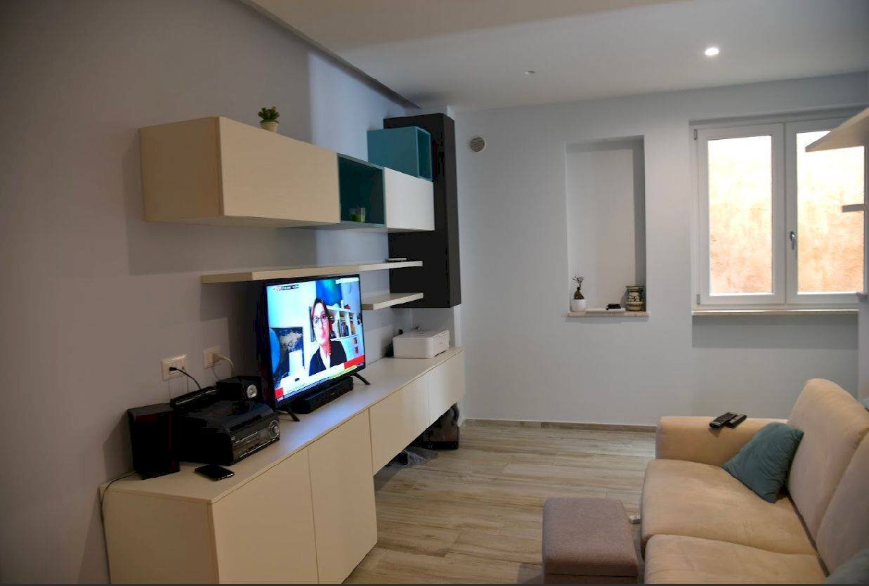 Two-room apartment Vicolo Gaetano Esposito, Salerno - photo 3