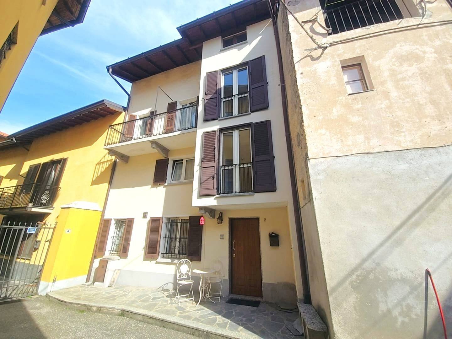 Villa a Schiera Vicolo Indipendenza, Grantola - foto 1