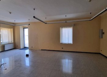 Stanza non arredata - Ufficio via Martire Gaudenzio Martinetti, 6, Cavallirio - foto 17