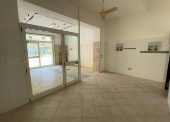 Stanza non arredata - Negozio via Emilia, Tortona - foto 4