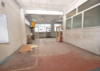 Interno non residenziale - Capannone via Faliero Vezzani, Genova (zona Sampierdarena) - foto 10