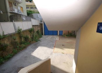 Giardino - Capannone via Faliero Vezzani, Genova (zona Sampierdarena) - foto 14