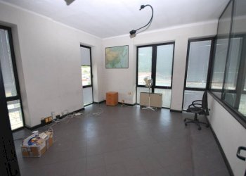 Interno non residenziale - Capannone via Faliero Vezzani, Genova (zona Sampierdarena) - foto 28