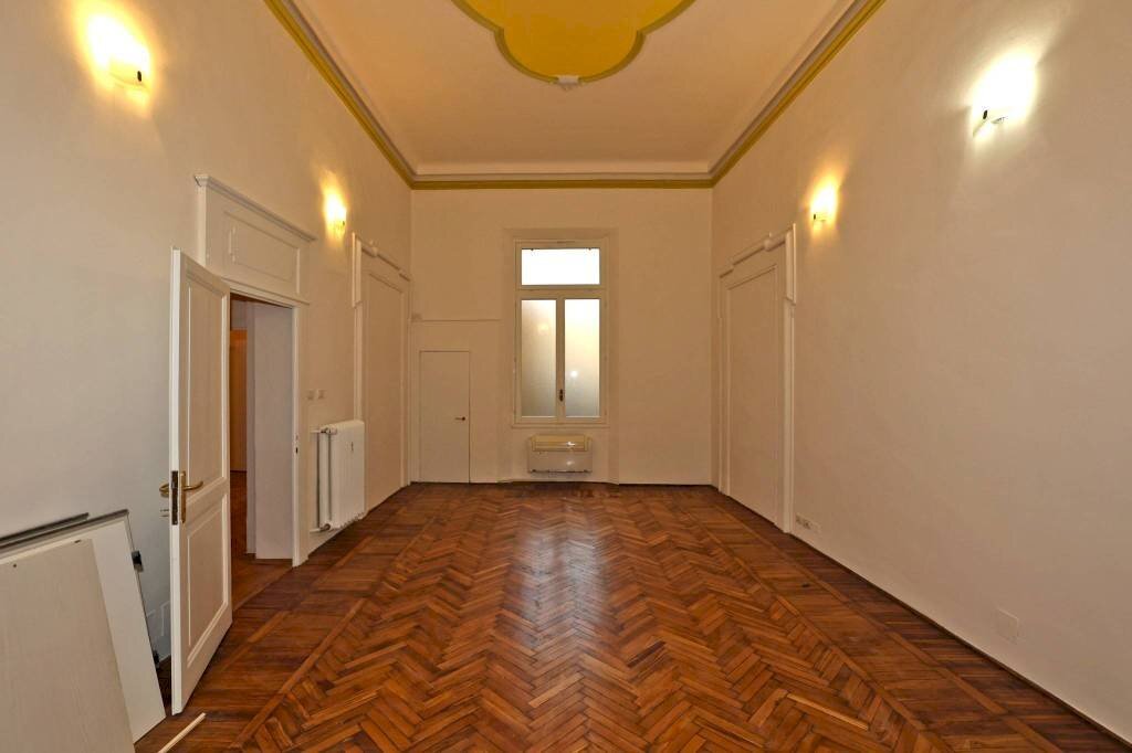 Ufficio - Office via Monte Grappa, Bologna (neighborhood Centro Storico) - photo 2