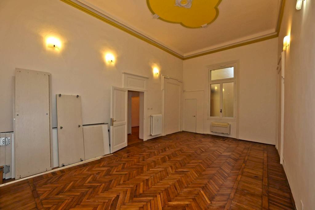 Ufficio - Office via Monte Grappa, Bologna (neighborhood Centro Storico) - photo 3