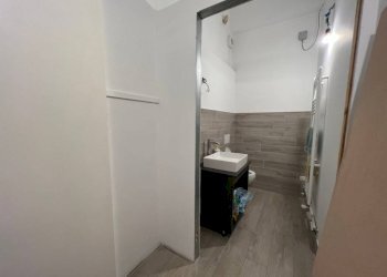 Bagno - Capannone via Luigi Cadorna, 65, Carugo - foto 10