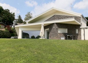 Facciata - Villa via Pietro Micca, Triuggio - foto 8