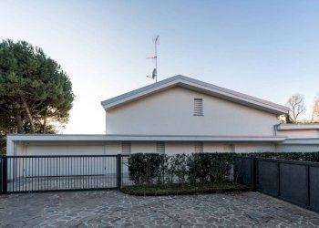 Facciata - Villa via Pietro Micca, Triuggio - foto 39