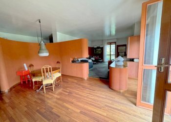 Soggiorno - Appartamento via Rinaldo Rigola, 7, Milano - foto 6