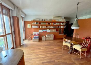 Soggiorno - Appartamento via Rinaldo Rigola, 7, Milano - foto 10