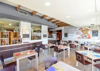 Interno non residenziale - Restaurant via Cesare Battisti, Erba - photo 5