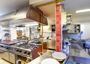 Interno non residenziale - Restaurant via Cesare Battisti, Erba - photo 16