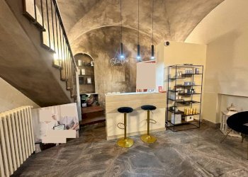 Ingresso - Negozio via Ferruccio Valobra, 62, Carmagnola - foto 1