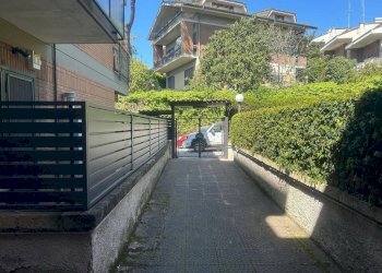 Cortile interno - Bilocale via Filippo Barigioni, Roma - foto 19