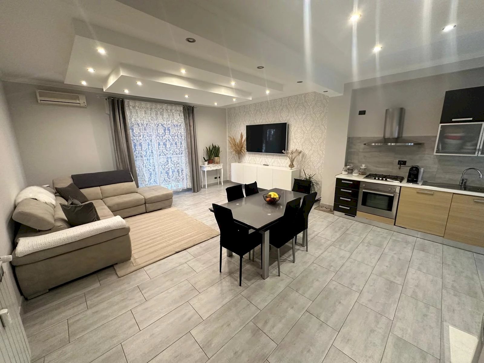 Three-room apartment Via MIlite Ignoto, Ventimiglia - photo 1