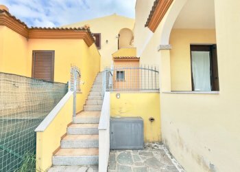 Three-room apartment Budoni - photo 4